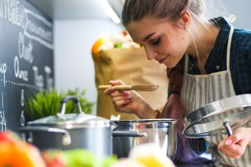 Hal Penting yang Harus Diketahui Agar Gak Repot Saat Masak untuk Sahur