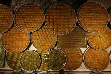 Baklava, suguhan manis yang mewarnai tradisi Ottoman selama hari raya lebaran.