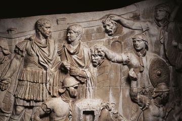 Trajan, Kaisar Romawi Biseksual yang Nekat Tantang Negara-Negara Adidaya