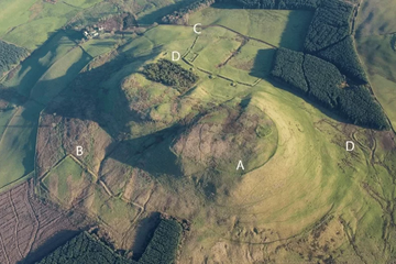 Burnswark Hillfort, tempat legiun Romawi mencoba mendorong batas mereka ke utara.