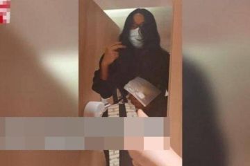 Dengar Suara Misterius dari Bilik Toilet Wanita, Petugas Kebersihan Nekat Dobrak Pintu, Syok Bukan Main Usai Lihat Sosok Tak Disangka-sangka Ini!