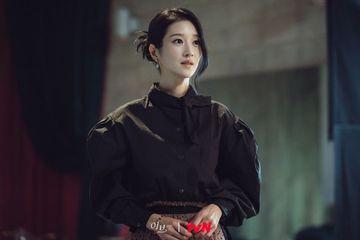 Gaya Seo Ye Ji - serba hitam