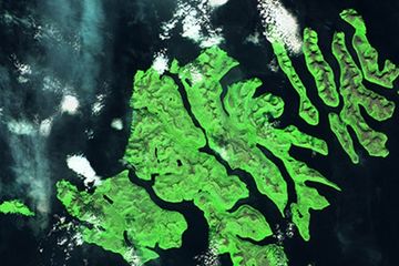 Citra satelit berwarna palsu dari Kepulauan Faroe, yang menjadi pusat penyelidikan dalam studi ini.