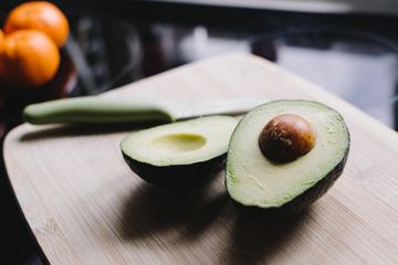 Alpukat Harian Meningkatkan Kualitas Diet dan Turunkan Kolesterol