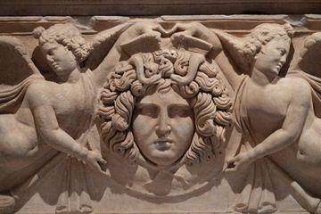 Asal Usul Medusa Melahirkan Anak dari Leher, Akibat 'Kegilaan' Perseus