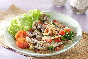 Resep Bekal Sekolah : Resep Ikan Selar Bumbu Kecap, Menu Bekal Serba Ikan yang Tak Bikin Kantong Jebol