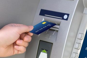 Penyebab dan Cara Mengatasi Kartu ATM yang Terblokir, Jangan Panik!