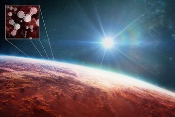 Pengamatan baru WASP-39b dengan JWST telah memberikan gambaran yang lebih jelas tentang planet ekstrasurya, menunjukkan keberadaan natrium, kalium, air, karbon dioksida, karbon monoksida, dan sulfur dioksida di atmosfer planet.
