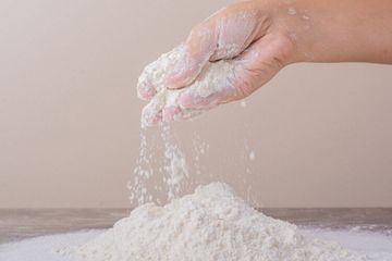 Susah Kalau Dicicipi, Begini Cara Mengetahui Tepung di Dapur Baiknya Tak Dipakai untuk Memasak