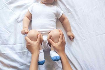 Sejak dalam rahim, bayi sudah sering melakukan gerakan spontan.