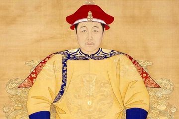 Kaisar Tiongkok Shunzhi dari Dinasti Qing merupakan pemimpin yang tegas dan rajin. Namun ia mendadak menghilang misterius setelah selirnya meninggal.
