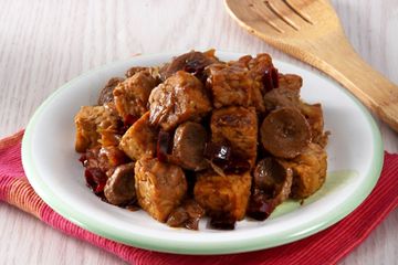 Menu Sahur Kilat : Resep Tumis Tempe Bakso Cabai Kering, Menu Simple Dengan Cita Rasa yang Menjanjikan