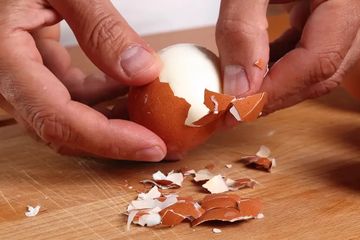 Puluhan Tahun Masak di Dapur Baru Tahu, Kupas Telur Rebus agar Hasilnya Sempurna Harus Direndam Air ini Dulu