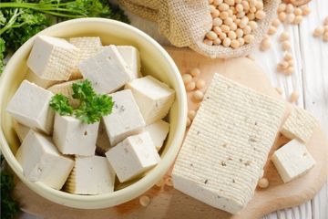 Minum Obat Gak Sembuh-sembuh, Asam Lambung Wanita Ini Malah Gak Pernah Kumat Setelah Rutin Makan Tahu! Ahli Benarkan Manfaatnya