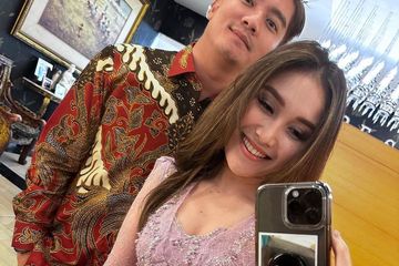 Ayu Ting Ting Dicium Boy William Tuai Sorotan, Beneran Pacaran?