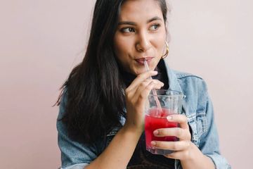 Ilustrasi minuman setelah makan makanan berlemak