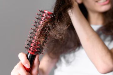 Jangan Buru-Buru Dipotong! Cara Mengatasi Rambut Kering Bercabang, Cukup Ambil Air Rebusan Beras saat Masak Nasi