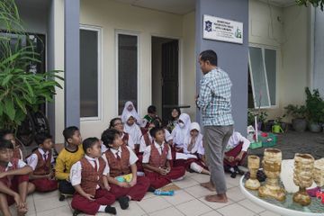 Bergerak ke Bumi Lestari: Penyelamatan Lingkungan oleh Anak-Anak SD