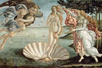 Aphrodite adalah dewi cinta, kecantikan, dan keinginan di mitologi Yunani kuno. 