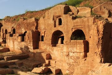 Arsitektur kota kuno di Mesopotamia, salah satu peradaban tertua dalam sejarah dunia.