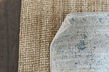 Seumur-umur Baru Sekarang Tahu, Ujung Karpet yang Melengkung Bisa Diatasi dengan 3 Trik Mudah Ini, Kembali Lurus Tanpa Banyak Tenaga