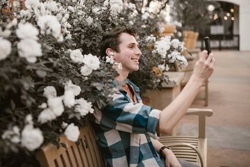 Ilustrasi pacar yang lagi LDR