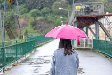 Ide hadiah yang cocok di musim hujan