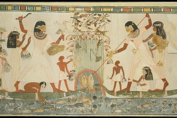 Yunani kuno sering dianggap sebagai tempat lahirnya peradaban. Namun bila dilihat lebih jauh, peradaban Mesir kuno ternyata memberikan pengaruh terhadap seni, agama, filsafat, dan mitologi Yunani kuno. 