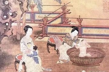 Dalam catatan sejarah Tiongkok, pada masa Dinasti Zhou, mandi merupakan ritual sosial bukan hanya untuk kebersihan pribadi.