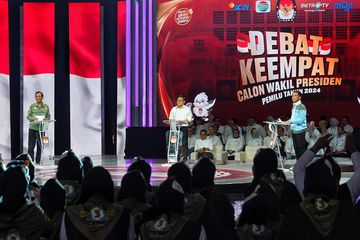 Para calon wakil presiden tampil dalam Debat Keempat Calon Presiden dan Calon Wakil Presiden Pemilu 2024 di Jakarta Convention Center, Jakarta, Minggu (21/1/2024). Debat keempat ini mengambil tema Pembangunan Berkelanjutan, Sumber Daya Alam, Lingkungan Hidup, Energi, Pangan, Agraria, Masyarakat Adat