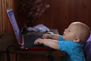 Studi: Tayangan Digital pada Anak Perlambat Kemampuan Sensori