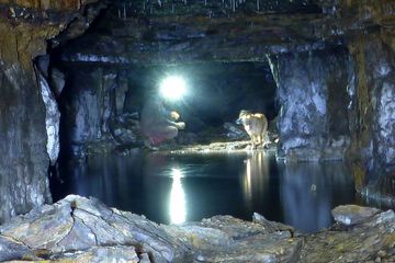 Di Manakah Pintu Masuk Hades, Dunia Bawah dalam Mitologi Yunani?