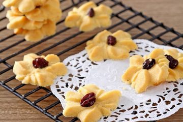 Hasilnya Pasti Cantik Dan Ngeprul Ketika Digigit, Begini Cara Membuat Kue Semprit yang Wajib Dicontek Pemula