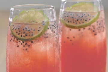 Es Buah Jadi Semakin Cantik, Ini Dia Tips Menyimpan Biji Selasih agar Tetap Berkualitas Baik