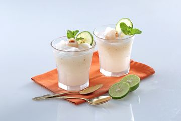 Ramuan Agar Badan Bugar di Hari Pertama Kerja, Pakai Resep Coconut Lychee Squash
