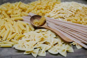 Namun kecintaan orang Italia terhadap pasta memiliki sejarah yang panjang, kompleks, dan penuh gairah. Bagaimana asal-usul pasta dalam sejarah Italia?