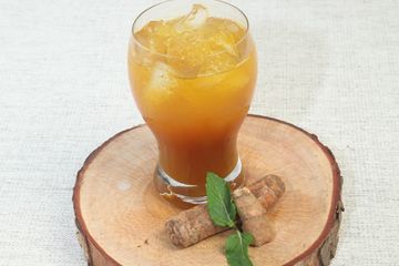 Manfaat Rutin Minum Air Kunyit Ternyata Tak Main-main, Seisi Rumah Pasti Kaget Sama Hasilnya