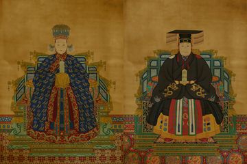 Potret Kaisar Wanli dan Permaisuri Xiaoduanxian. Artikel ini mengulas kisah cinta beracun Lady Zheng (foto atau lukisan tidak ditemukan) dengan Kaisar Ming yang diyakini para sejarawan telah menjerumuskan Dinasti Ming ke dalam kehancuran.