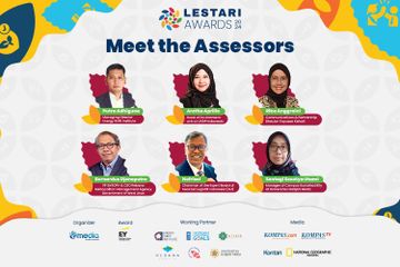 Para juri Lestari Awards 2024 yang diumumkan pada 21 Juni 2024 untuk 12 kategori. Kegiatan ini merupakan kerja sama antara KG Media dengan berbagai pihak.
