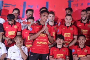 Bek Persija Jakarta, Rizky Ridho, sedang memberikan sambutan di Jakarta International Stadium, Jakarta Utara, Rabu (7/8/2024).