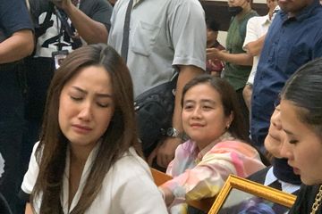 Tamara Tyasmara menghadiri sidang putusan kasus kematian putranya, Dante, di Pengadilan Negeri Jakarta Timur, Senin (4/11/2024).