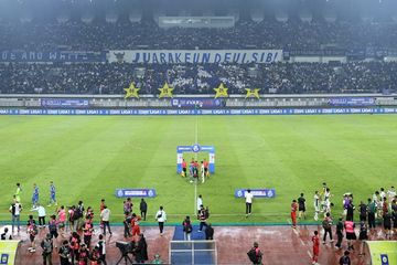 RESMI – Persib Juara Liga 1 2024/2025, Musim Depan Bisa Pakai Empat Bintang – Semua Halaman – Bolasport – https://bit.ly/3SnljvY – #arenanews