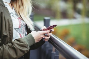 Apakah AI Bisa Mengatasi Masalah Kesehatan Mental Seseorang?