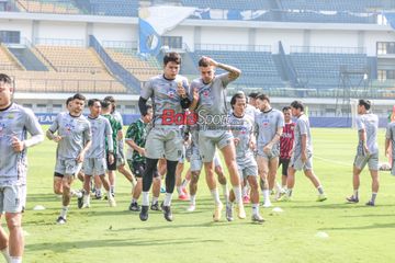 Update Kondisi Bek Persib yang Sempat Alami Patah Tulang Rusuk, Bisa Main Lawan Semen Padang? - Semua Halaman - Bolasport Update Kondisi Bek Persib yang Sempat Alami Patah Tulang Rusuk, Bisa Main Lawan Semen Padang? - Semua Halaman - Bolasport