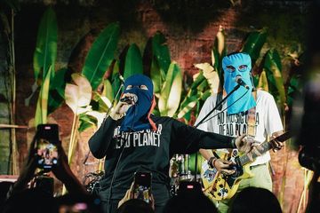 Turut menyuarakan kedaruratan lingkungan, band Sukatani mengikuti rangkaian lokakarya khusus yang diselenggarakan oleh The Indonesian Climate Communications, Arts &amp; Music Lab (IKLIM).