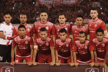 Skuat Persija Jakarta saat berhadapan dengan PSMS Meda n pada leg pertama semifinal Piala Presiden 2