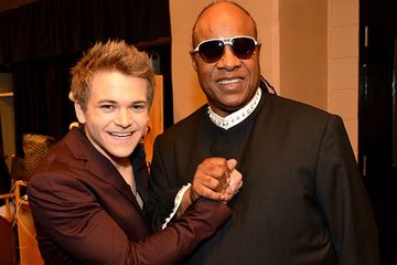 Hunter Hayes: Duet Bareng Stevie Wonder