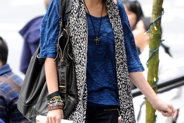 Tampil stylish dengan scarf