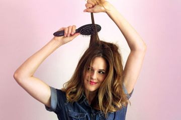 Sisir Rambut dengan Benar, Yuk!