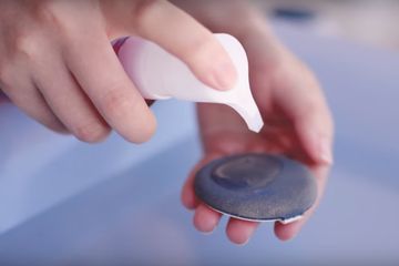 Ini 4 Langkah Mudah Membersihkan Spons Bedak dengan Sabun